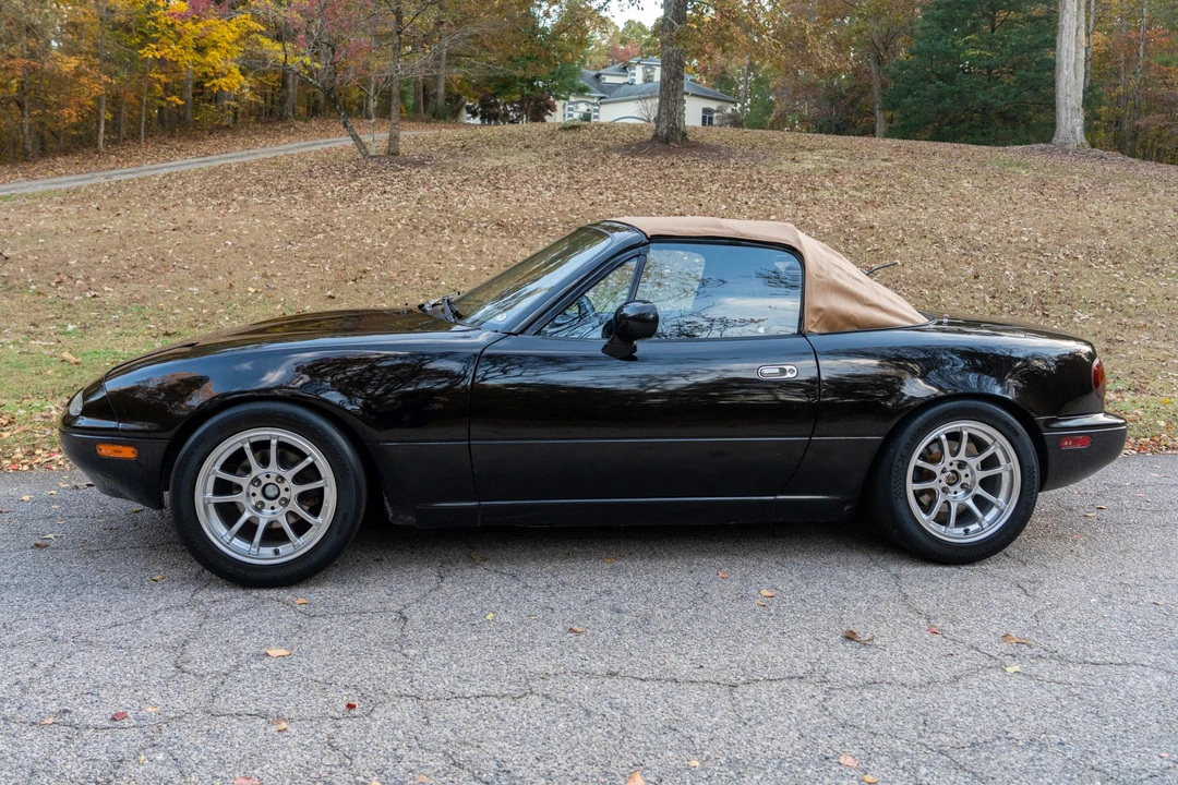 1995 Mazda NA MX-5 Miata - Image 17 of 31