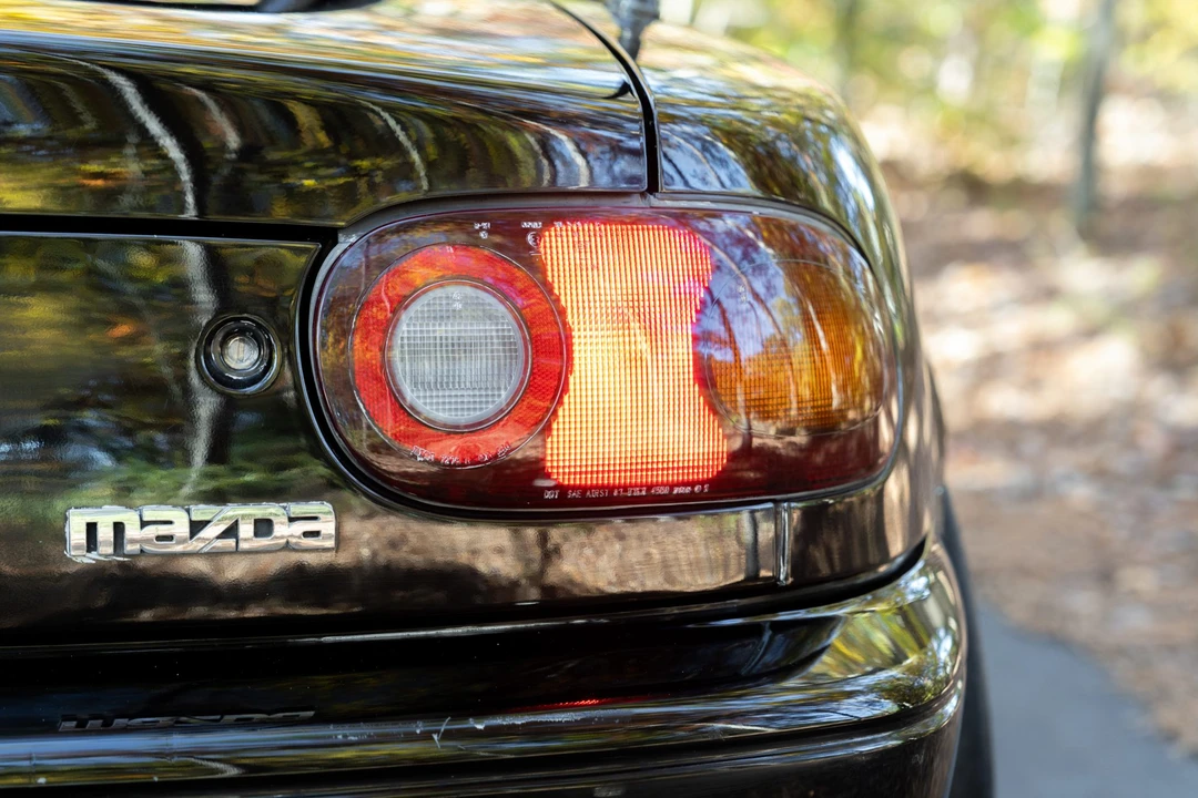1995 Mazda NA MX-5 Miata - Image 29 of 31