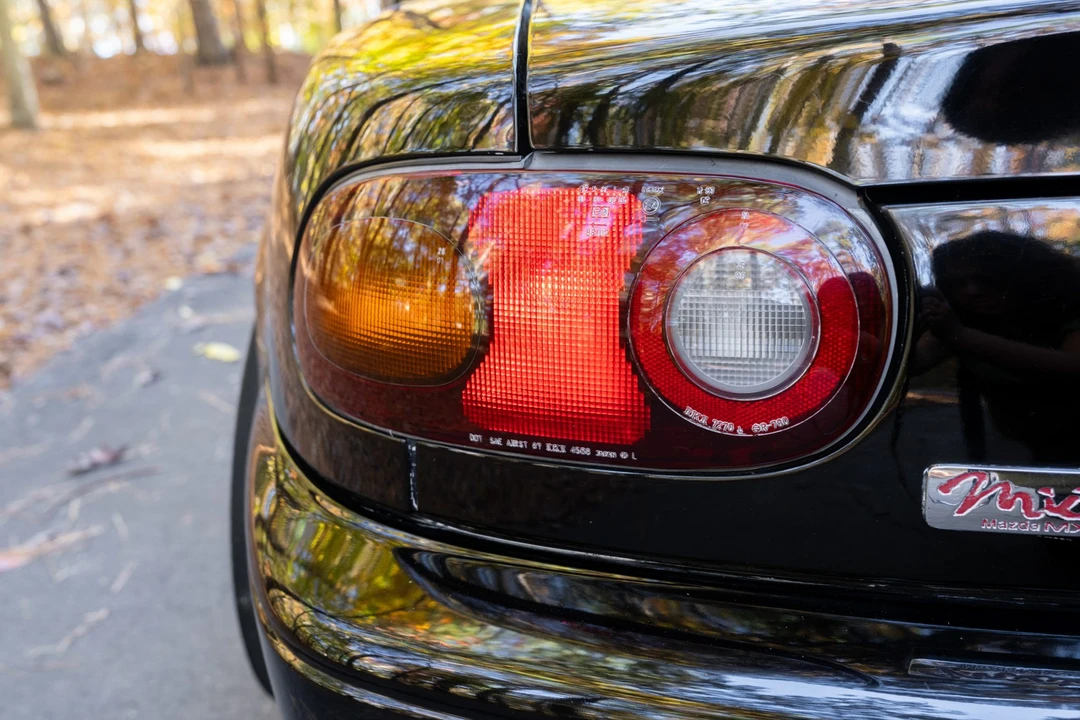 1995 Mazda NA MX-5 Miata - Image 26 of 31