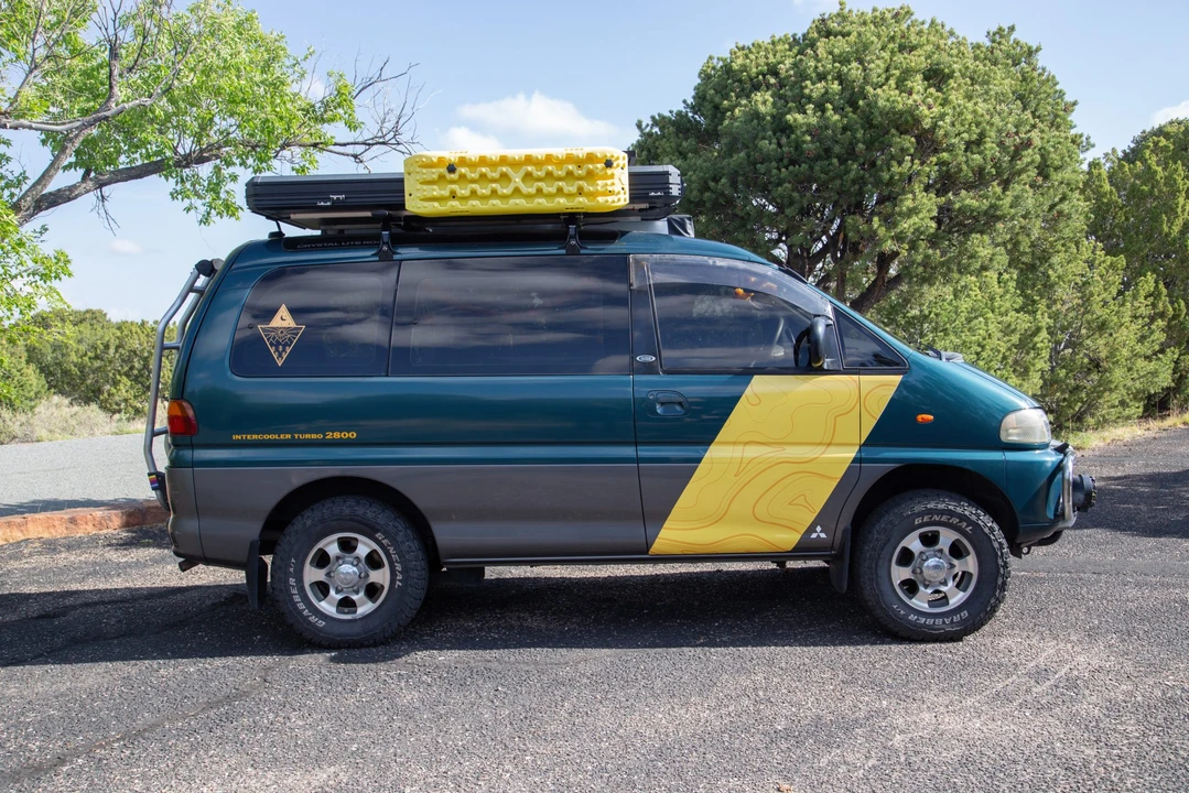 1995 Mitsubishi Delica 4th Gen - Image 9 of 31