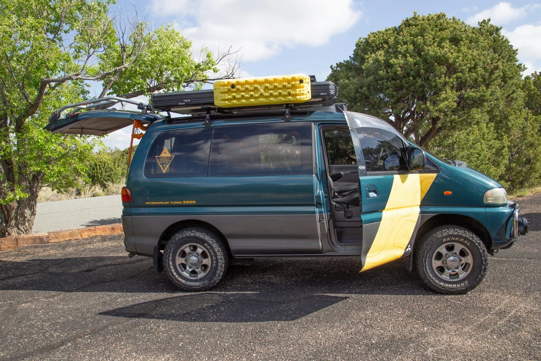 1995 Mitsubishi Delica 4th Gen - Image 17 of 31