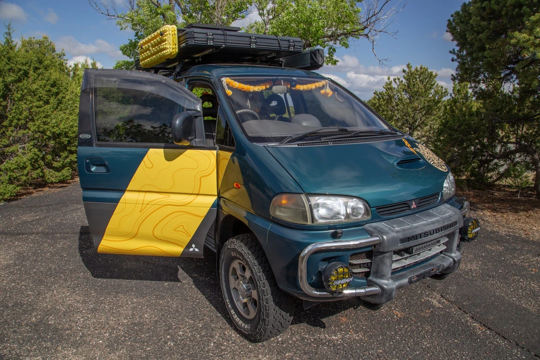 1995 Mitsubishi Delica 4th Gen - Image 15 of 31