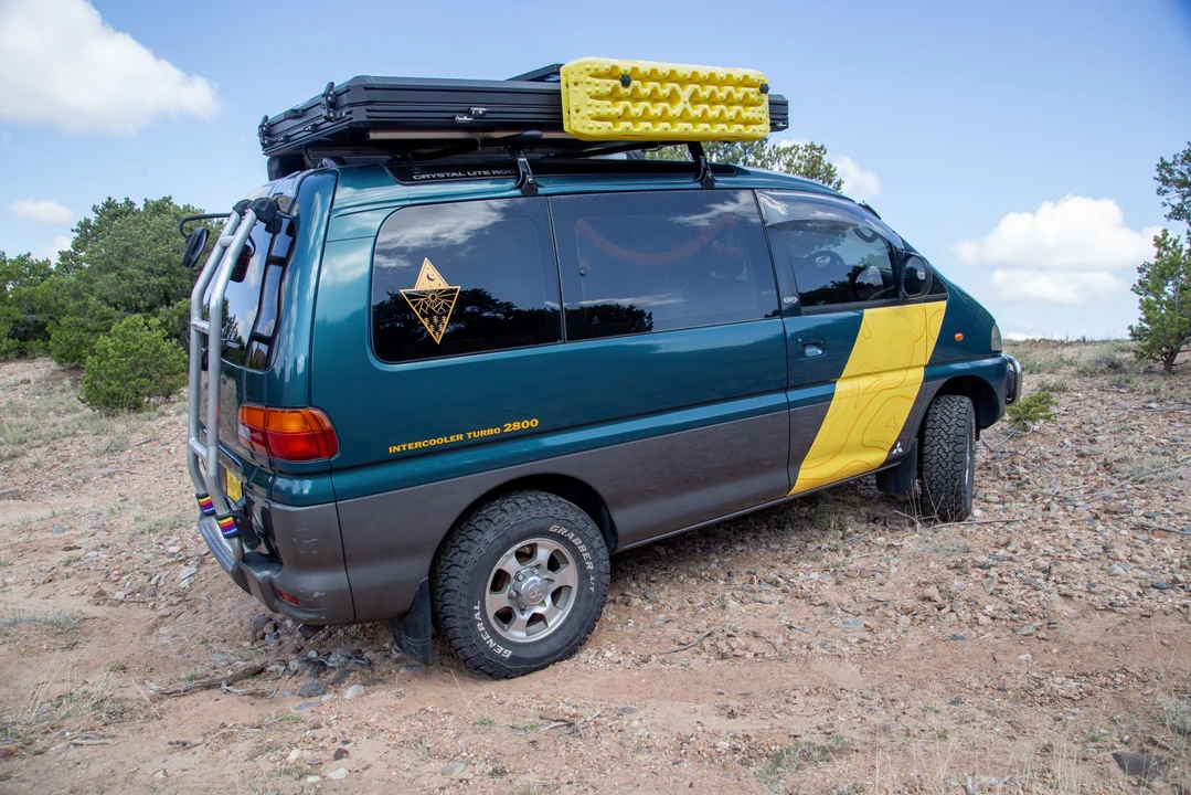 1995 Mitsubishi Delica 4th Gen - Image 18 of 31