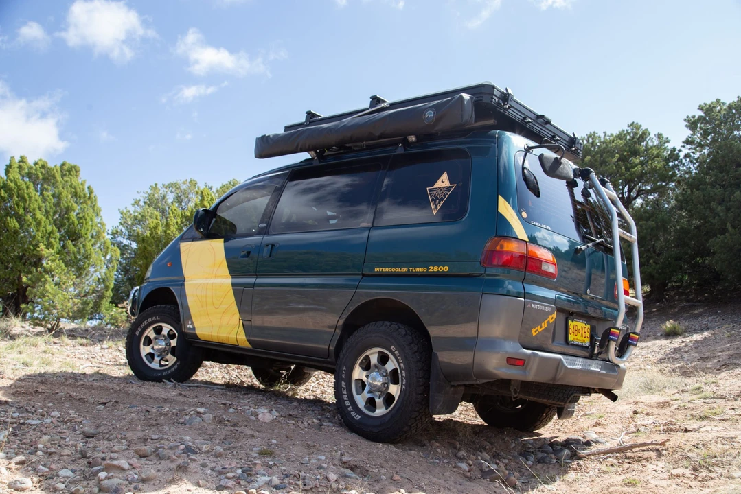1995 Mitsubishi Delica 4th Gen - Image 23 of 31