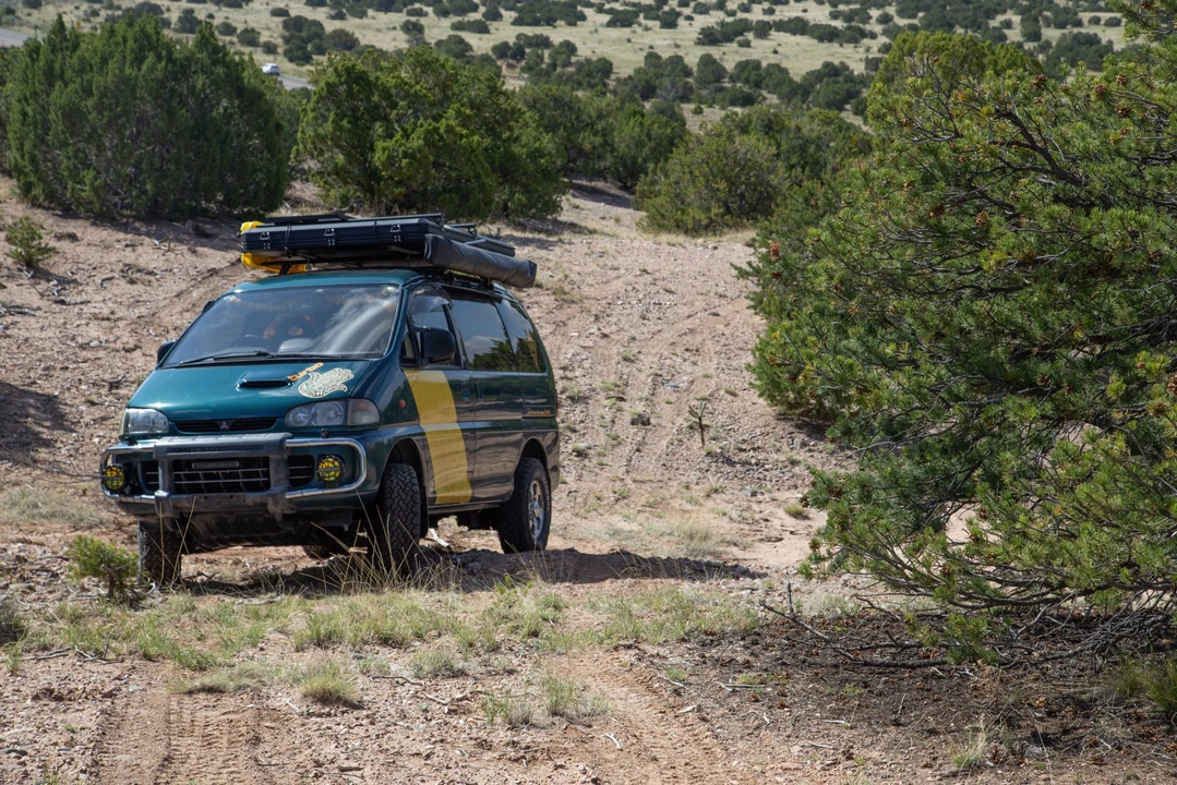 1995 Mitsubishi Delica 4th Gen - Image 25 of 31