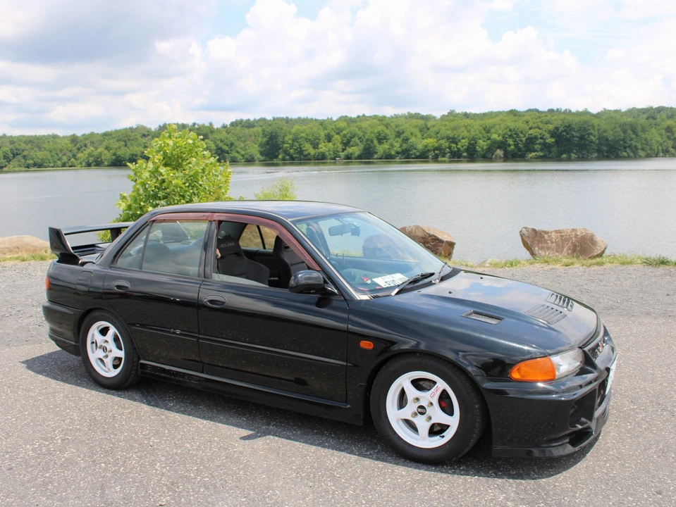1995 Mitsubishi Lancer Evolution III 5th Gen - Image 4 of 31