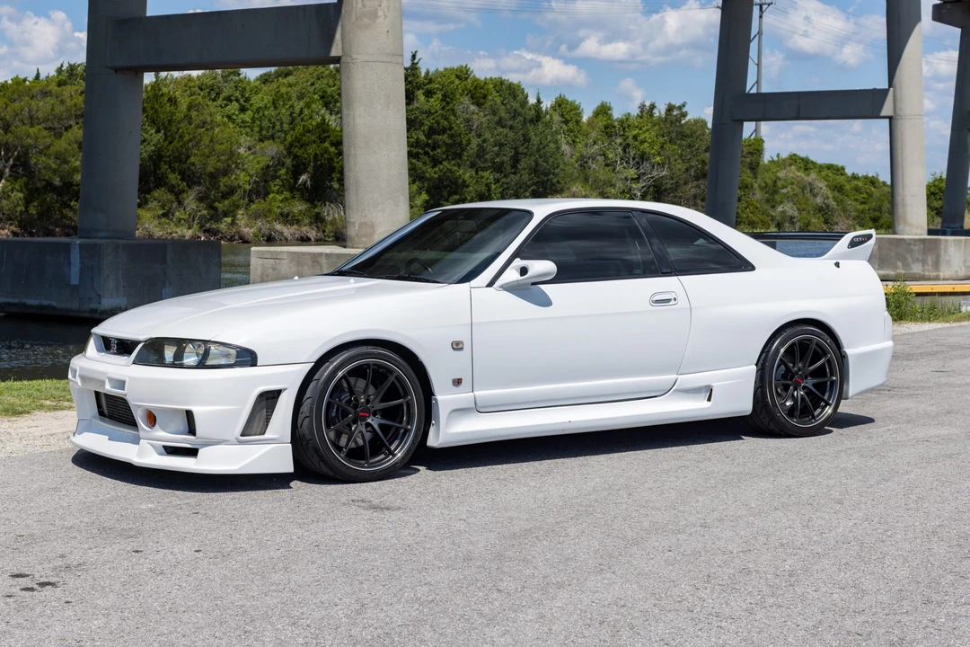 1995 Nissan R33 Skyline GT-R 9th Gen - Image 8 of 31