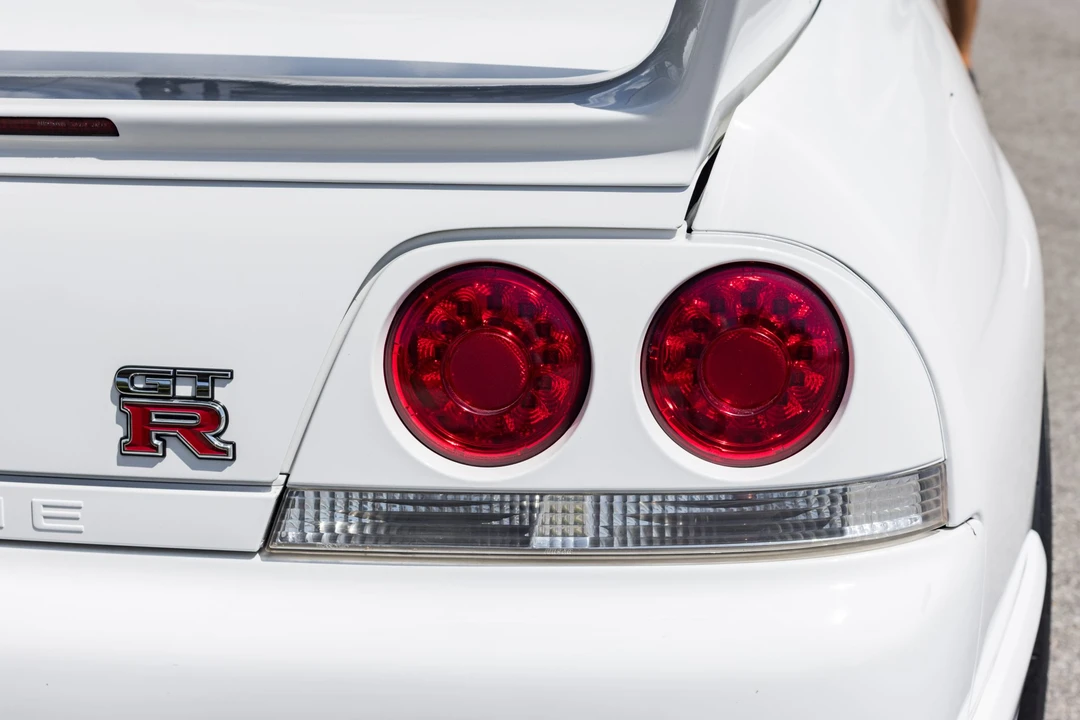 1995 Nissan R33 Skyline GT-R 9th Gen - Image 17 of 31