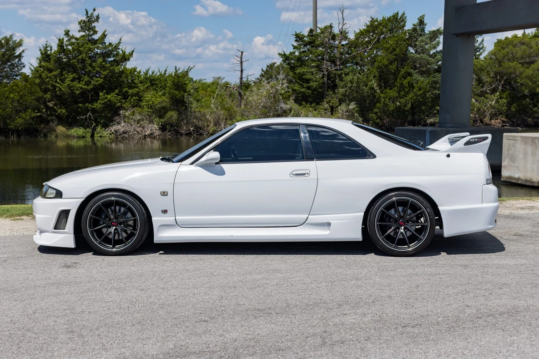 1995 Nissan R33 Skyline GT-R 9th Gen - Image 7 of 31