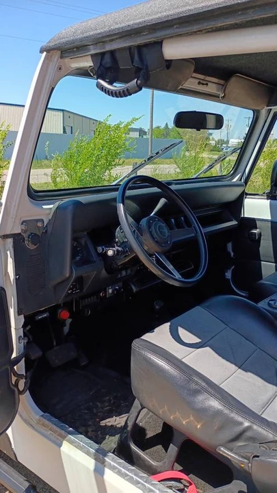 1995 Jeep YJ Wrangler - Image 14 of 22