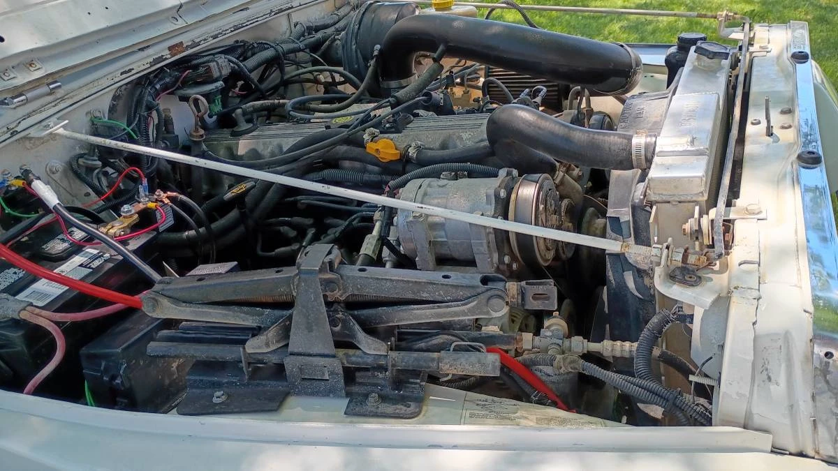 1995 Jeep YJ Wrangler - Image 10 of 22