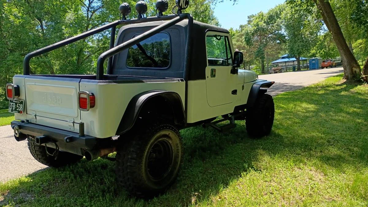 1995 Jeep YJ Wrangler - Image 4 of 22