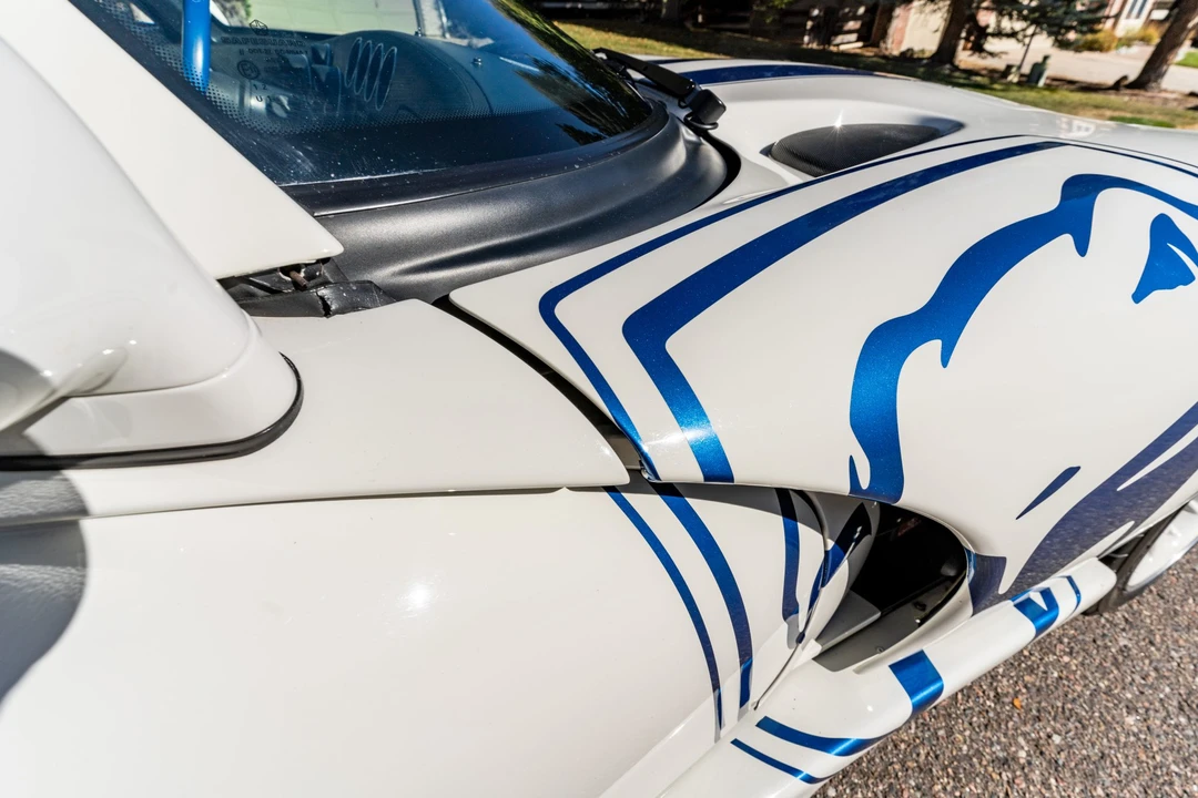 1996 Dodge Viper 2nd Gen - Image 28 of 31
