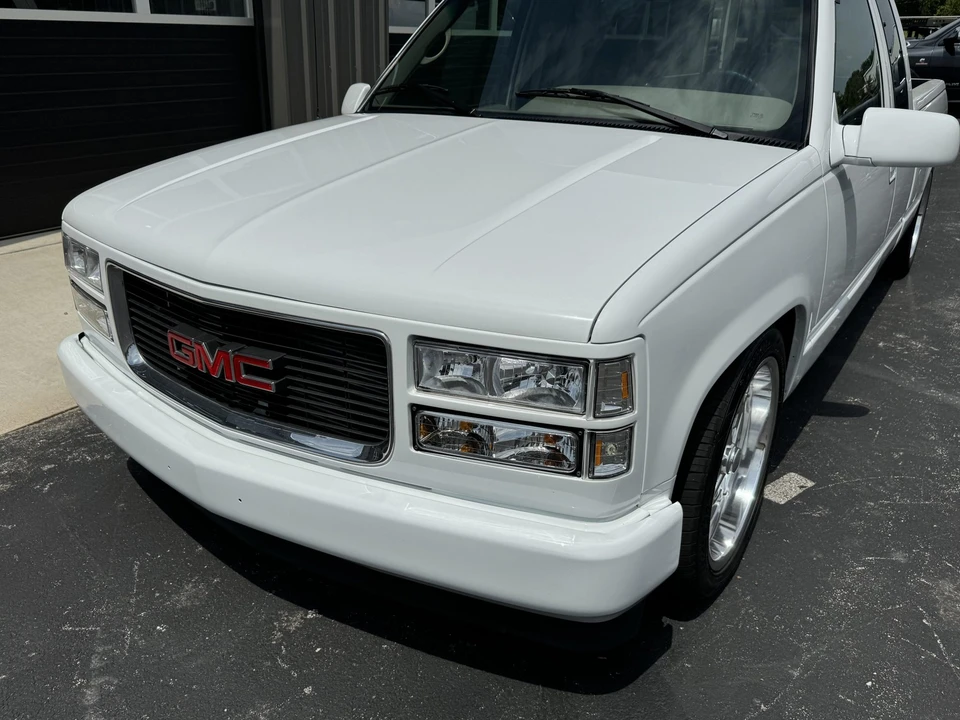 1996 GMC Sierra 1st Gen - Image 28 of 31