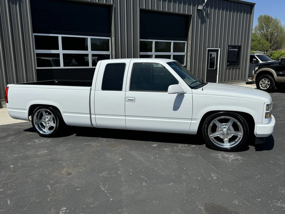 1996 GMC Sierra 1st Gen - Image 19 of 31