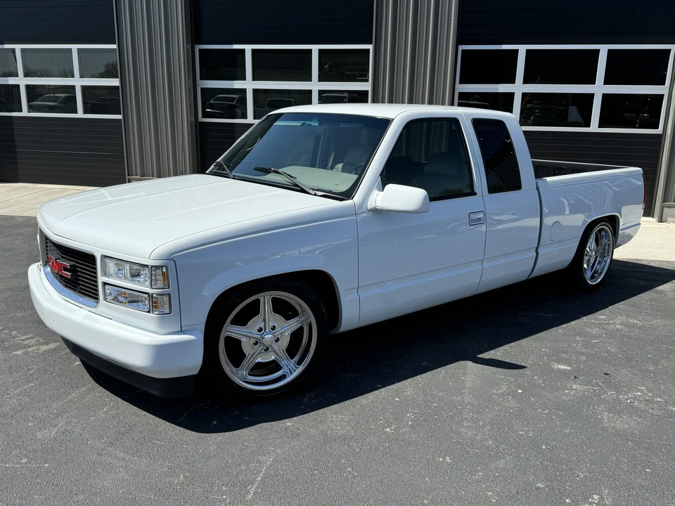 1996 GMC Sierra 1st Gen - Image 4 of 31