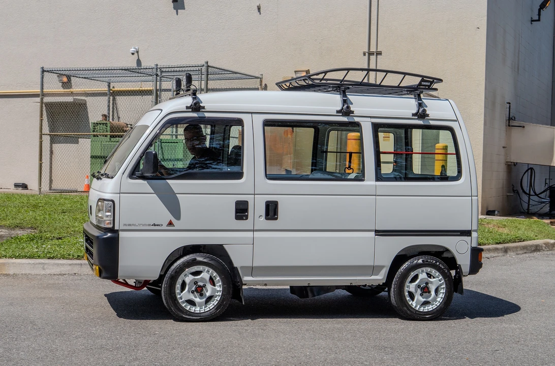 1996 Honda Acty 2nd Gen - Image 2 of 31
