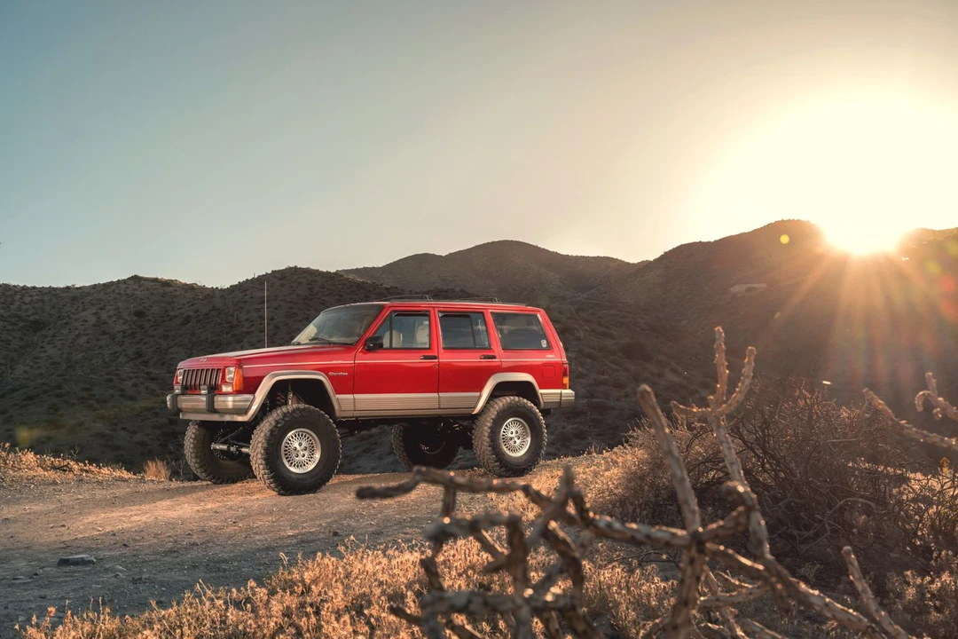 1996 Jeep XJ Cherokee - Image 2 of 31