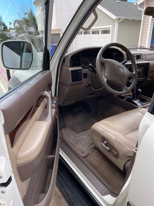 1996 Lexus LX 1st Gen - Image 29 of 31