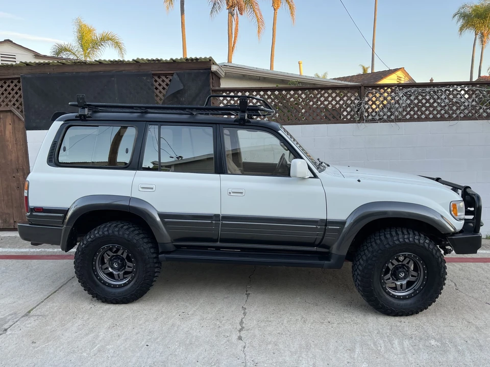 1996 Lexus LX 1st Gen - Image 7 of 31