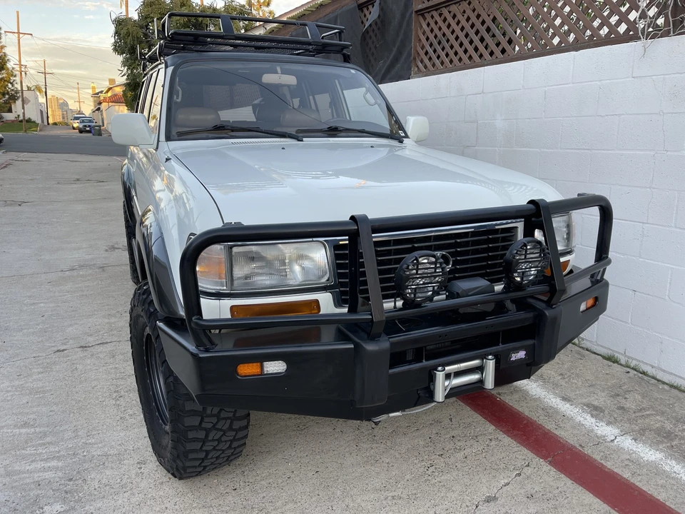 1996 Lexus LX 1st Gen - Image 5 of 31