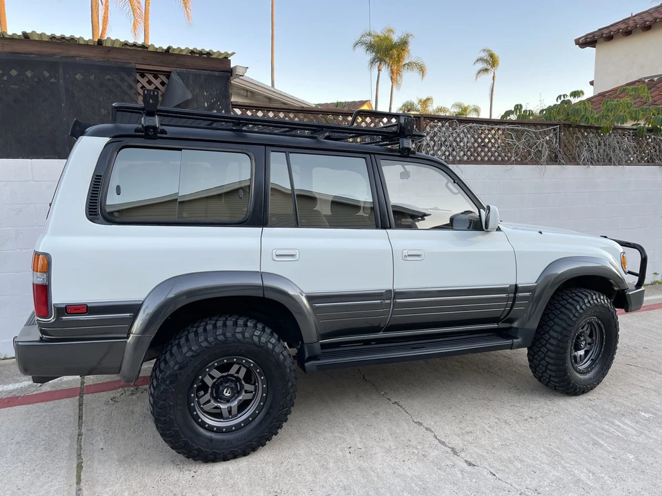 1996 Lexus LX 1st Gen - Image 8 of 31