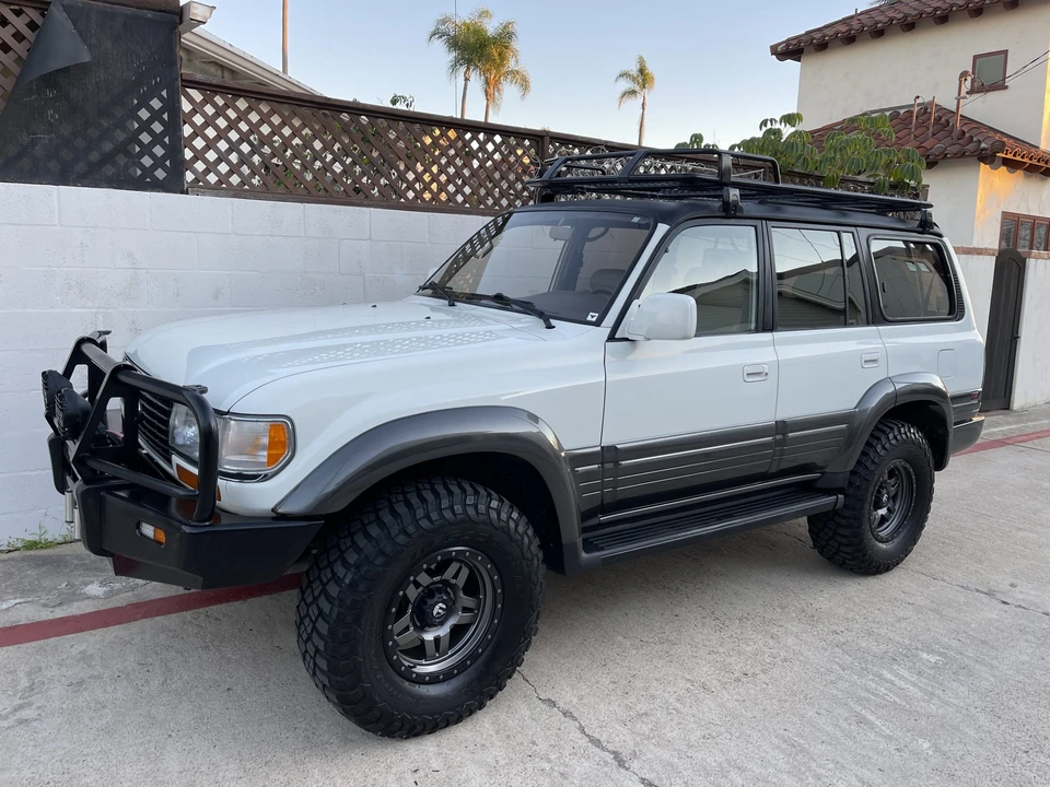 1996 Lexus LX 1st Gen - Image 21 of 31