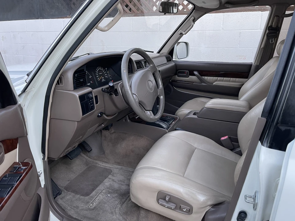 1996 Lexus LX 1st Gen - Image 30 of 31
