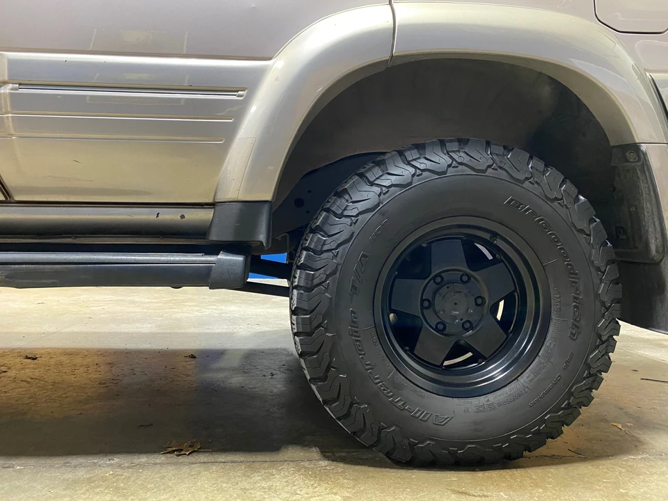 1996 Lexus LX 1st Gen - Image 15 of 31