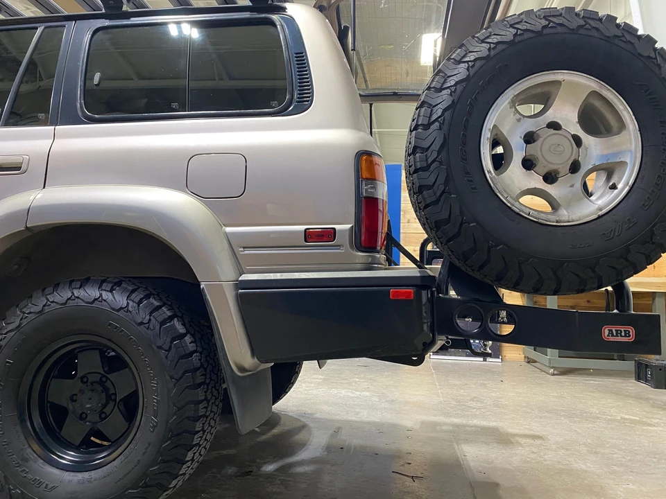 1996 Lexus LX 1st Gen - Image 16 of 31
