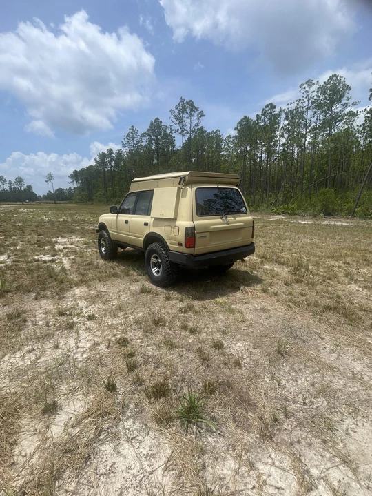 1996 Lexus LX 1st Gen - Image 18 of 31