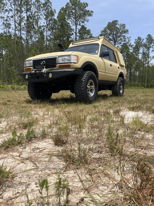 1996 Lexus LX 1st Gen - Image 4 of 31