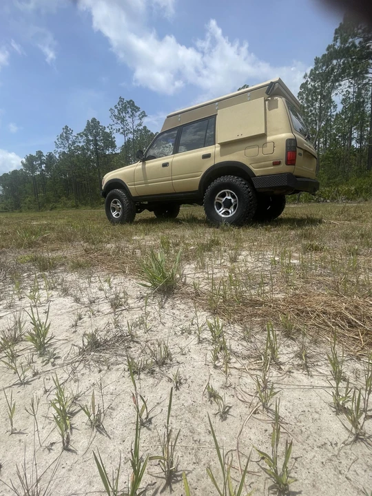 1996 Lexus LX 1st Gen - Image 17 of 31