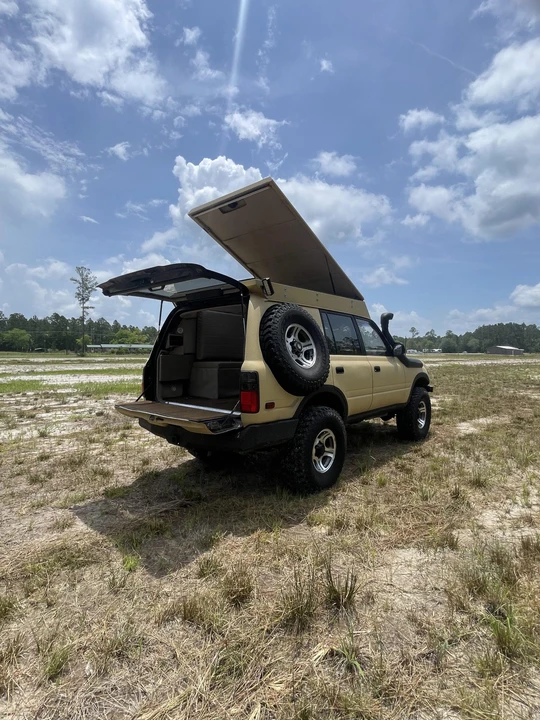 1996 Lexus LX 1st Gen - Image 24 of 31
