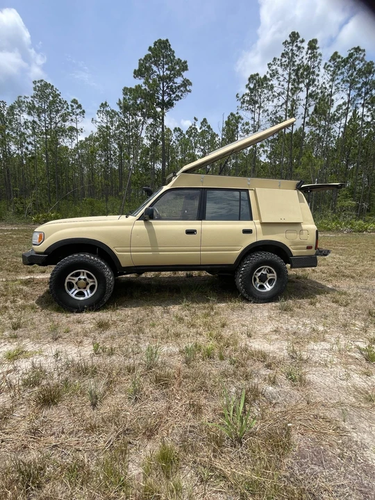 1996 Lexus LX 1st Gen - Image 13 of 31