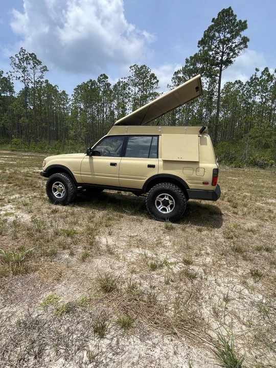 1996 Lexus LX 1st Gen - Image 14 of 31