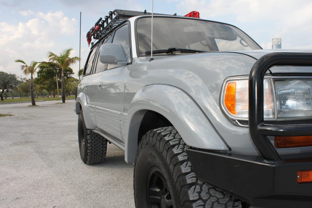 1996 Lexus LX 1st Gen - Image 16 of 31