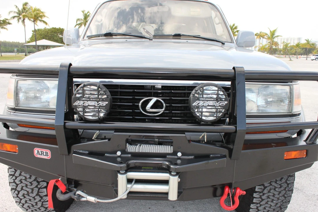 1996 Lexus LX 1st Gen - Image 17 of 31