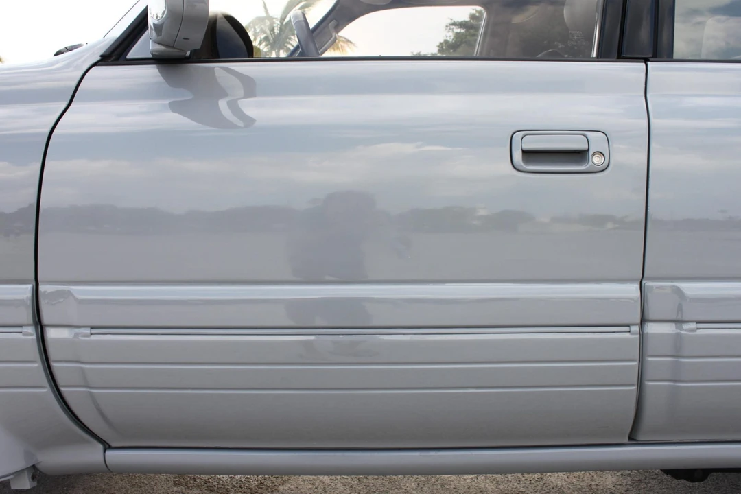 1996 Lexus LX 1st Gen - Image 21 of 31