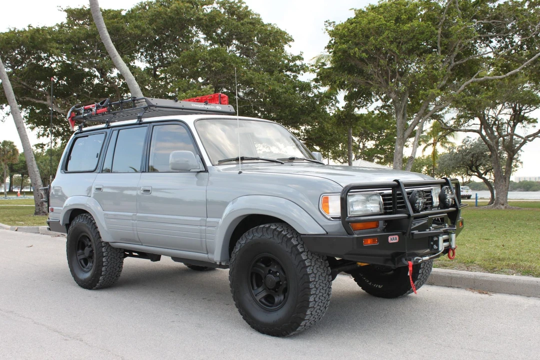 1996 Lexus LX 1st Gen - Image 12 of 31