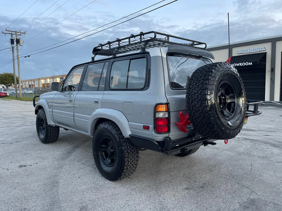 1996 Lexus LX 1st Gen - Image 8 of 31