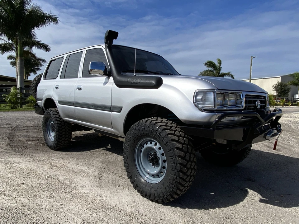 1996 Lexus LX 1st Gen - Image 6 of 31