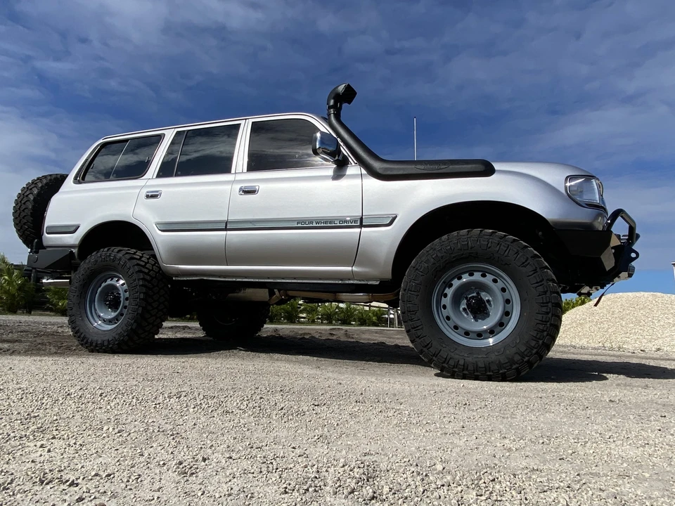 1996 Lexus LX 1st Gen - Image 3 of 31