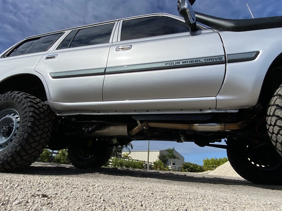 1996 Lexus LX 1st Gen - Image 23 of 31