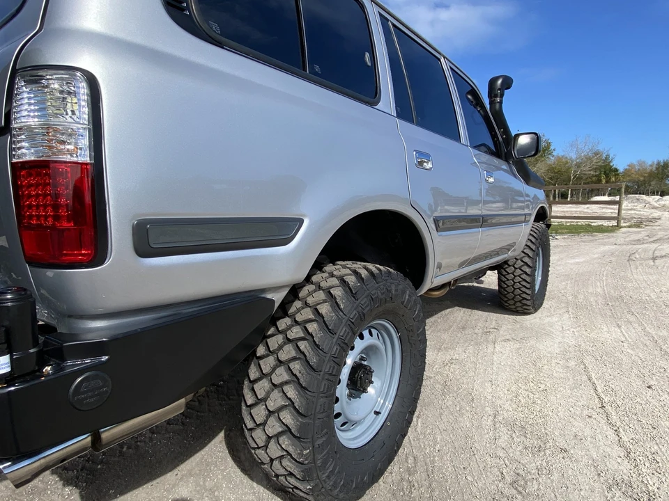 1996 Lexus LX 1st Gen - Image 22 of 31