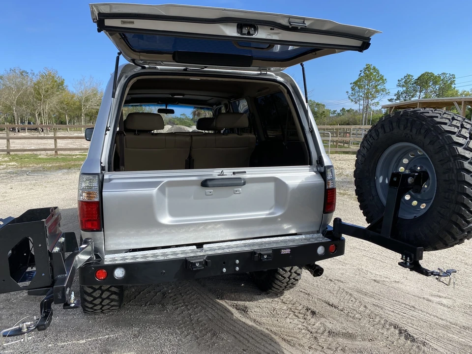 1996 Lexus LX 1st Gen - Image 18 of 31