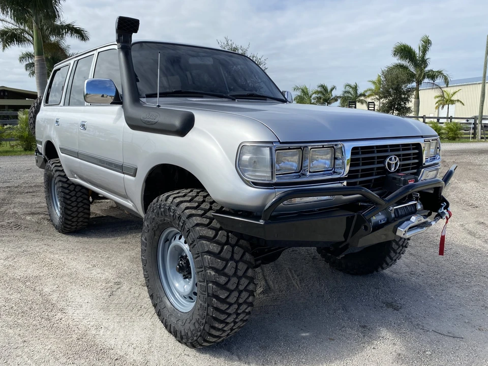 1996 Lexus LX 1st Gen - Image 7 of 31