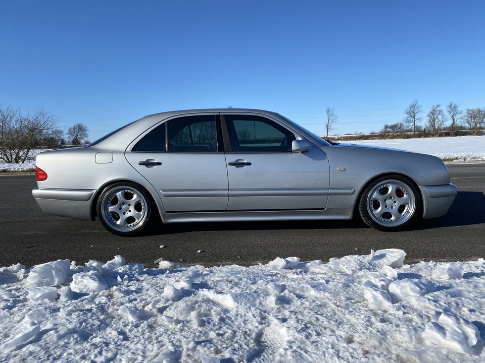 1996 Mercedes-Benz W210 E-Class - Image 11 of 31