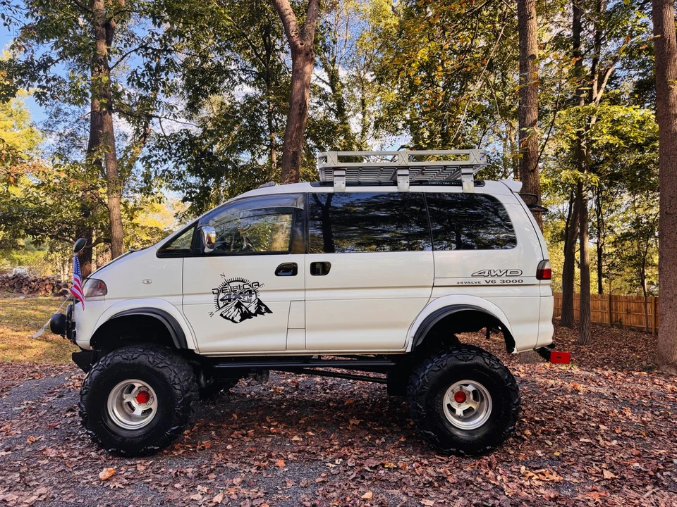 1996 Mitsubishi Delica 4th Gen - Image 27 of 31