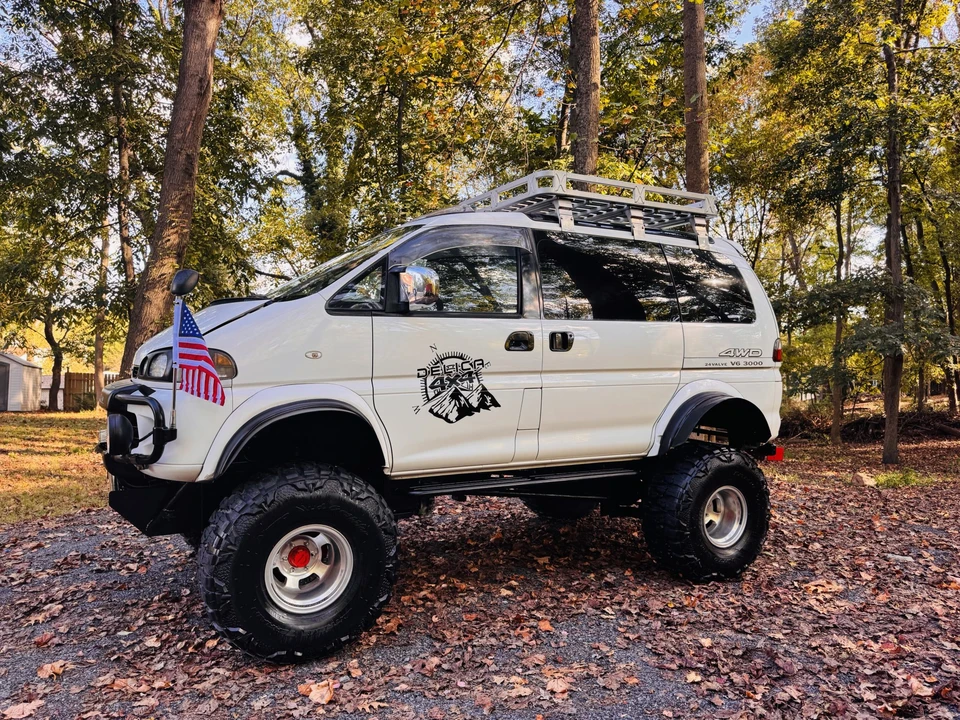 1996 Mitsubishi Delica 4th Gen - Image 25 of 31